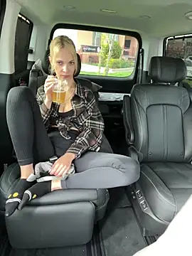 DonorDi online show from April 22, 2:03 pm