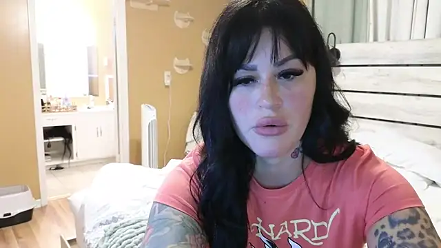 TexasTattooedHouseWife online show from September 15, 2:47 pm