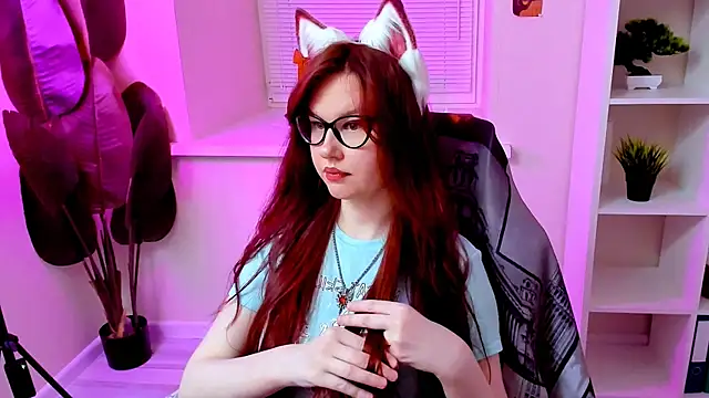 CarolGiggly online show from April 10, 12:16 am