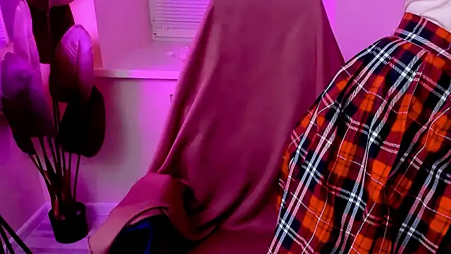 CarolGiggly online show from February 12, 2:41 pm