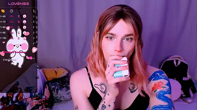 Alice Hells online show from March 25, 5:27 pm