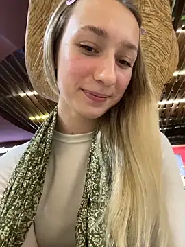 Lia  Love online show from October 27, 12:12 pm