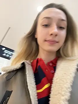 Lia  Love online show from October 7, 12:20 pm