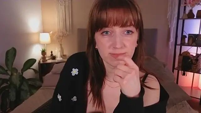 dearmoa online show from February 18, 9:36 pm