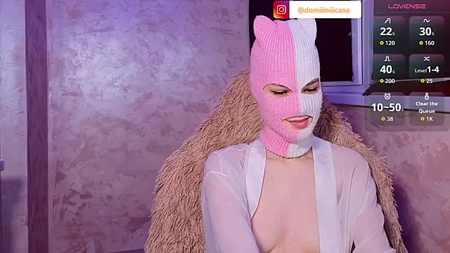 Domiiiniiicana online show from February 9, 9:06 pm