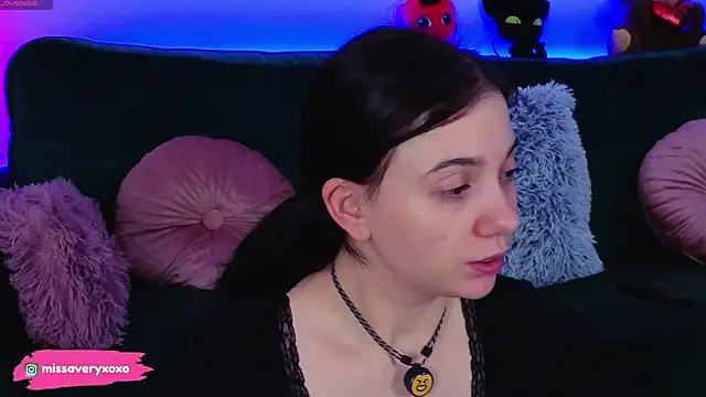 Avery-- online show from April 5, 12:31 am