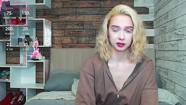 White Lioness online show from July 20, 1:46 pm