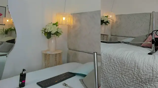 naomiii   online show from November 14, 11:54 am