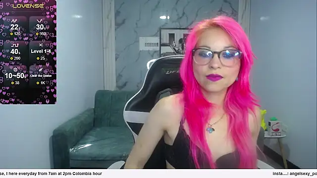 abril ch  online show from February 17, 12:26 pm