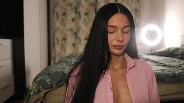 IvyKaelani online show from December 4, 3:13 pm