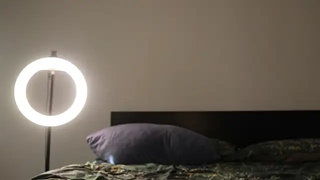 IvyKaelani online show from December 17, 11:14 am