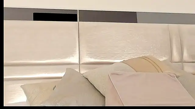 LexyRobert online show from November 17, 10:54 pm