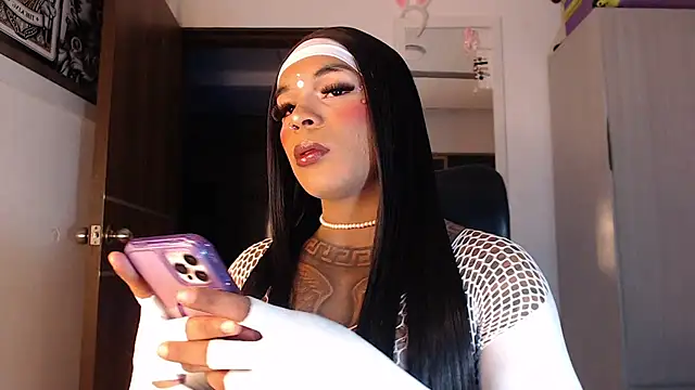 mistressbigcock777 online show from November 15, 4:24 am