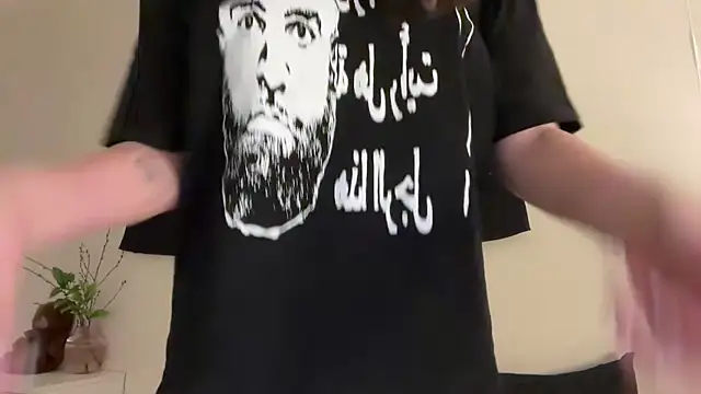 ur molly online show from March 19, 1:37 pm