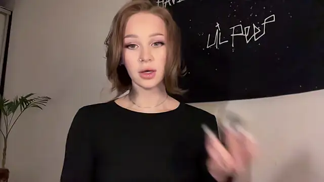 ur molly online show from April 14, 1:55 pm