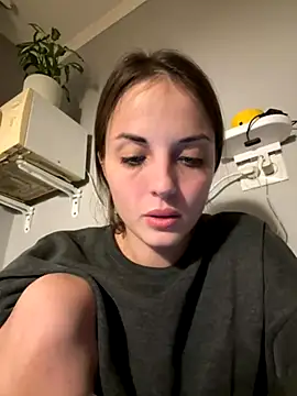 AmiLavs online show from October 23, 7:42 pm