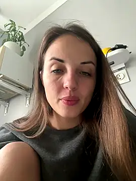 AmiLavs online show from October 14, 6:27 am