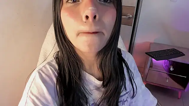 sofi soft  online show from June 26, 9:16 pm