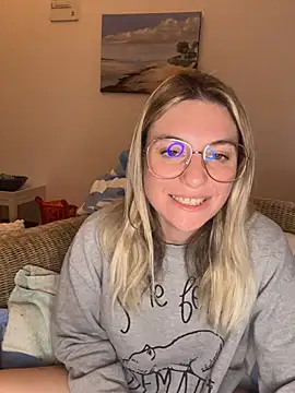 carlaaa online show from June 5, 9:32 pm