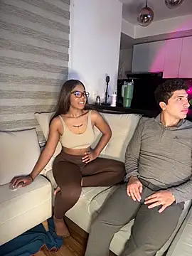 tiana nave online show from April 19, 2:44 am