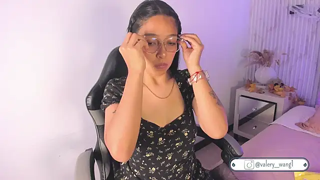 Valery wang online show from October 28, 12:11 pm