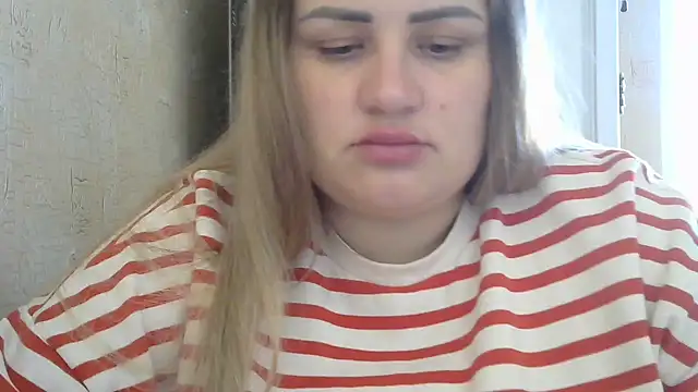 Snapshot of Honeydew-Waves chatting on October 31, 6:50 am Honeydew-Waves online show from October 31, 6:50 am