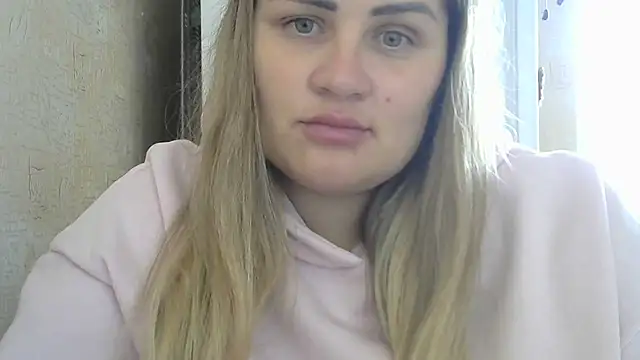 Snapshot of Honeydew-Waves chatting on October 13, 7:22 am Honeydew-Waves online show from October 13, 7:22 am