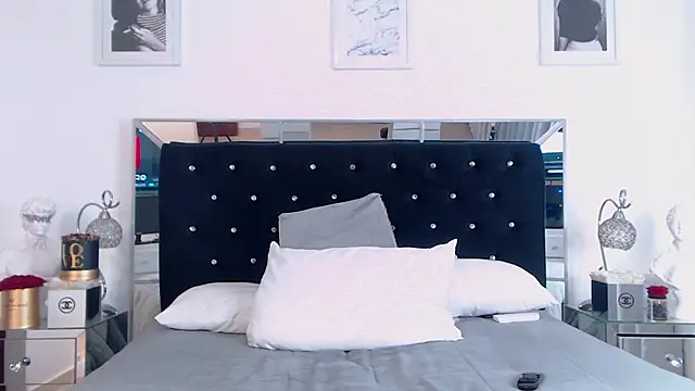 ZikaruRichie online show from December 19, 9:56 am