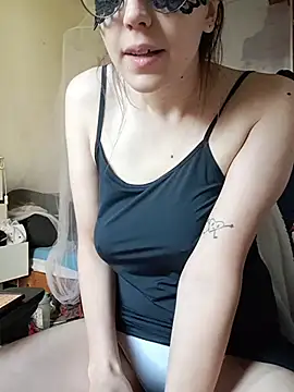 PearMaki online show from October 12, 3:36 pm