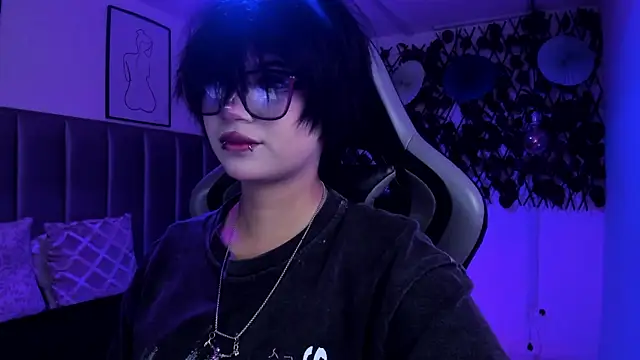 Kitty Gang online show from March 25, 1:44 am