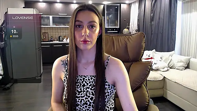 Doll Jasmine  online show from June 21, 1:37 pm