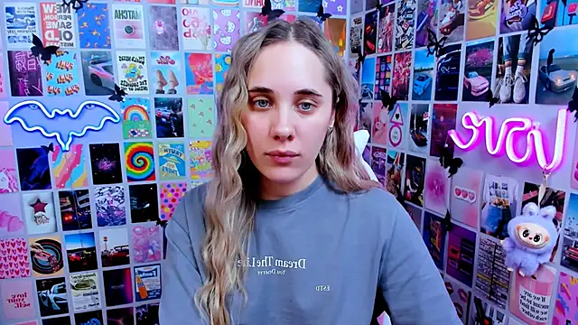 MiaMilas online show from March 16, 2:32 pm