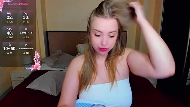 AlexissM online show from June 10, 3:44 pm