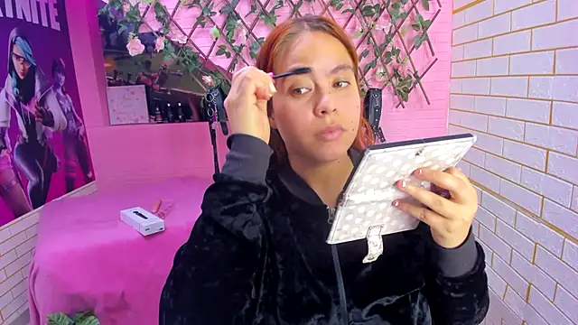 marcellaa303av online show from February 28, 3:39 am