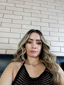 Loly Horny online show from April 16, 10:01 pm