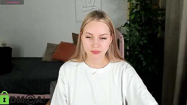 Carol  Cox online show from November 17, 11:16 pm