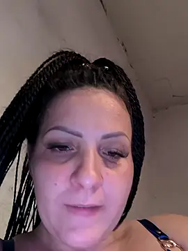 Zeynep-Tugce online show from November 9, 9:55 pm