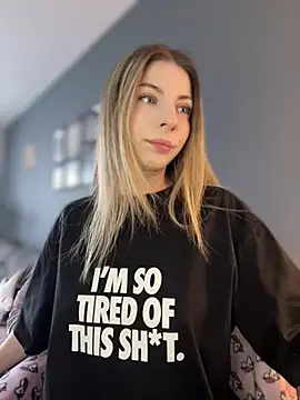 Mia Ethan online show from March 16, 8:29 am