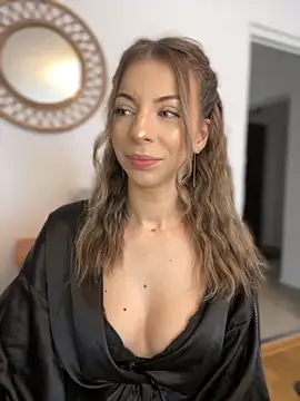 Mia Ethan online show from September 21, 9:19 am