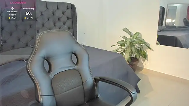  maria foxx  online show from October 21, 11:31 pm