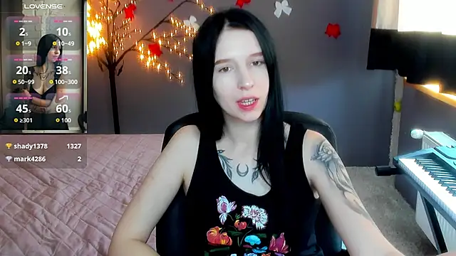 KarolinaBlacks online show from April 12, 8:06 am