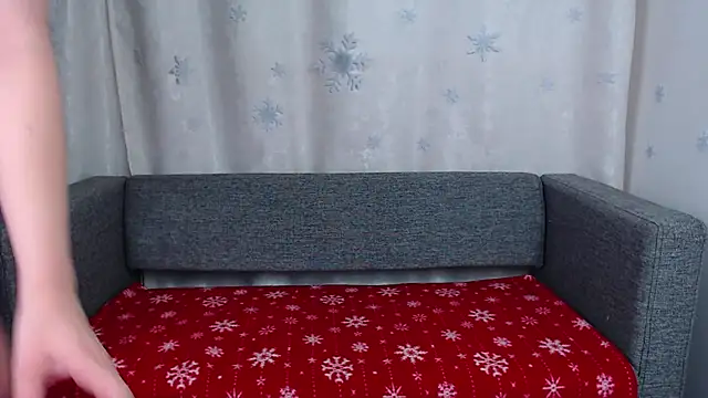 bellaa love  online show from December 1, 12:15 am