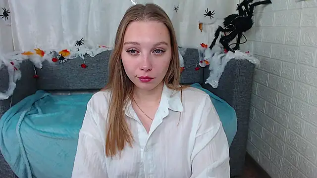 bellaa love  online show from October 22, 12:37 am
