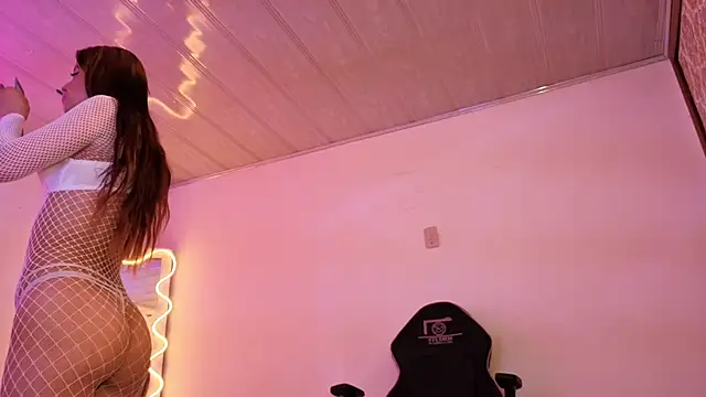 Laylafoxy tay online show from October 13, 6:16 am