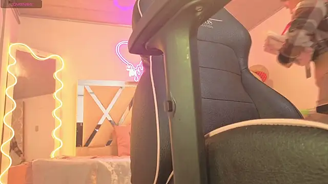 Laylafoxy tay online show from October 25, 3:25 am