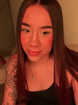 Im Valen Cute online show from June 5, 6:52 am