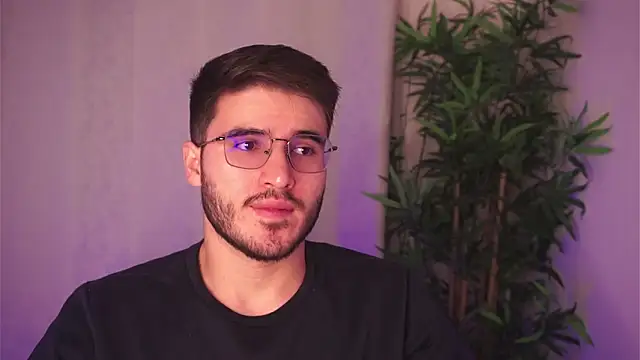 Tony Wylie online show from March 26, 4:25 am