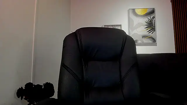 crimson tati  online show from November 20, 4:57 am