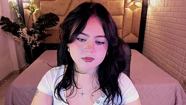 crimson tati  online show from July 4, 2:02 pm