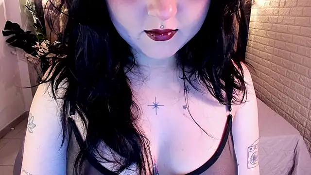 crimson tati  online show from July 1, 12:59 pm
